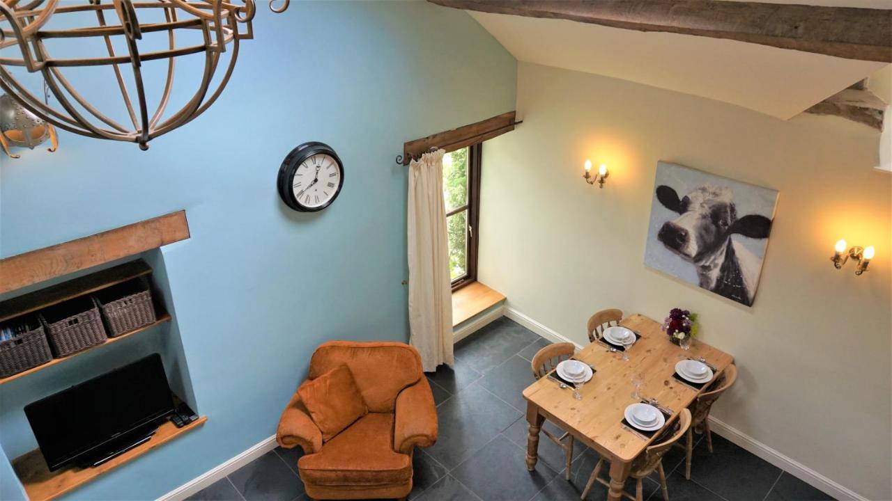 Sheep Dip Cottage - 5* Cyfie Farm, With Log Burner And Private Hot Tub Llanfyllin Exterior foto