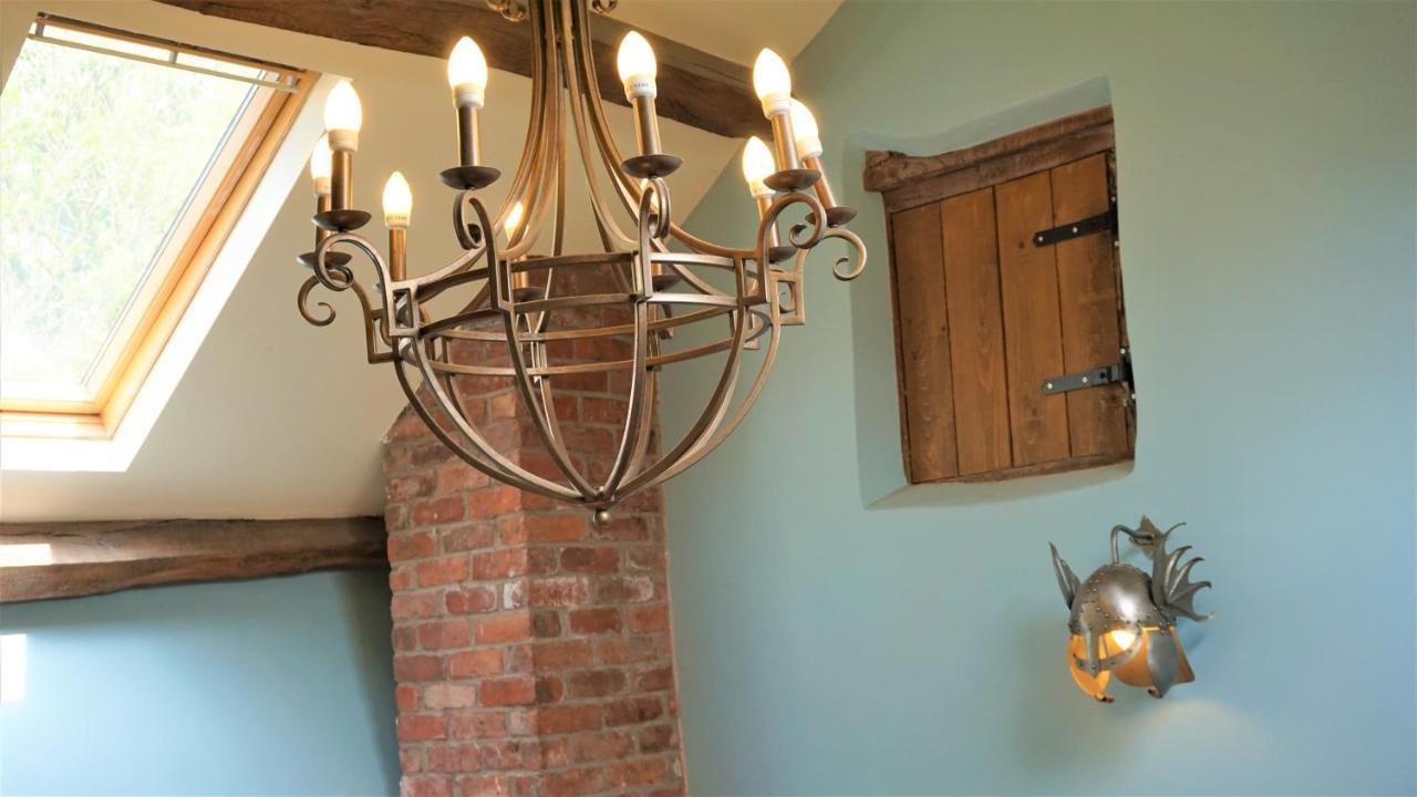 Sheep Dip Cottage - 5* Cyfie Farm, With Log Burner And Private Hot Tub Llanfyllin Exterior foto